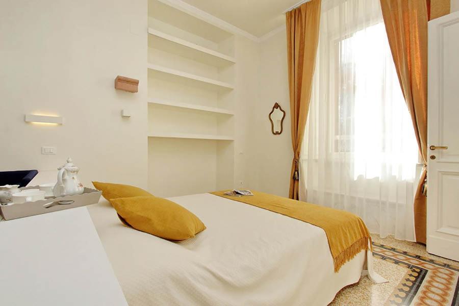 Elegant Apartment In The Heart Of Rome-Navona Area Exterior photo