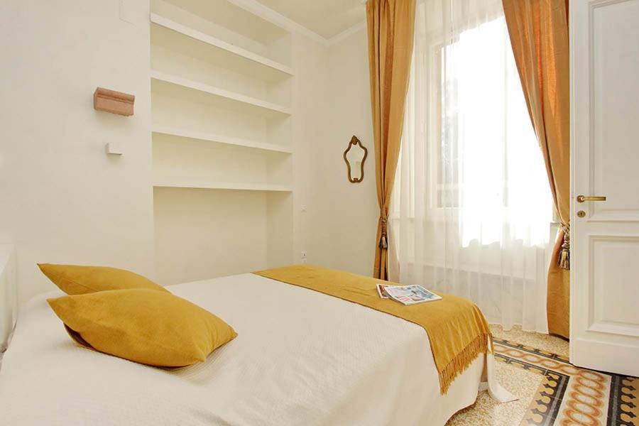 Elegant Apartment In The Heart Of Rome-Navona Area Exterior photo