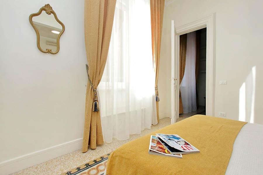 Elegant Apartment In The Heart Of Rome-Navona Area Exterior photo