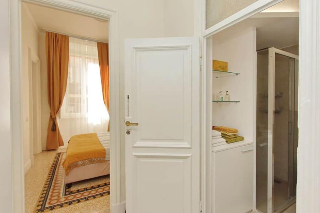 Elegant Apartment In The Heart Of Rome-Navona Area Exterior photo